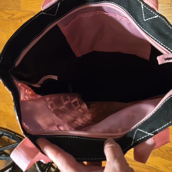 Hello Kitty Tote Bag in Black and Pink - Picture 3 of 4